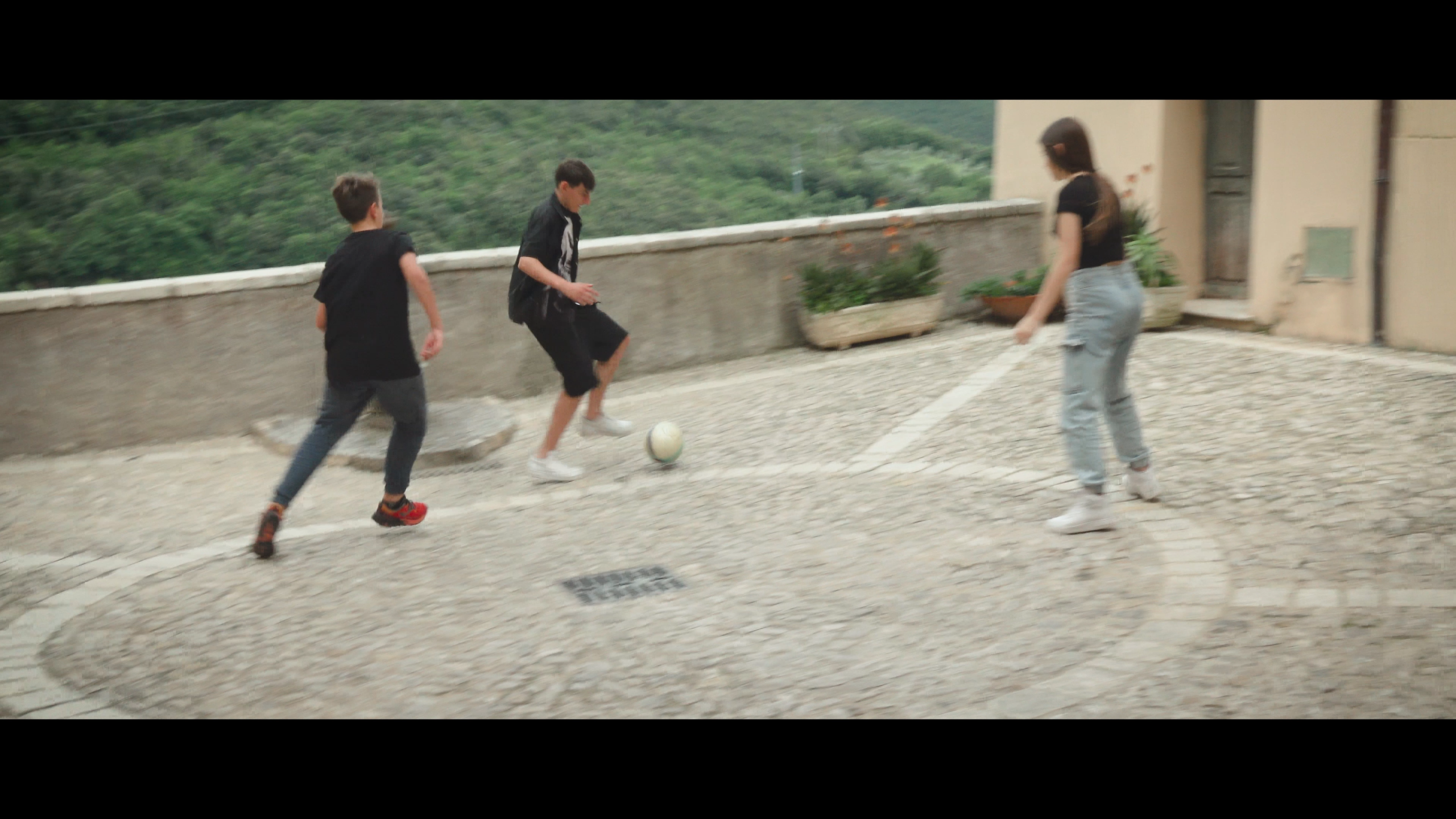 TOMBOYS & SISSIES | MASKIACCI & FEMMINUCCE - immagine 2